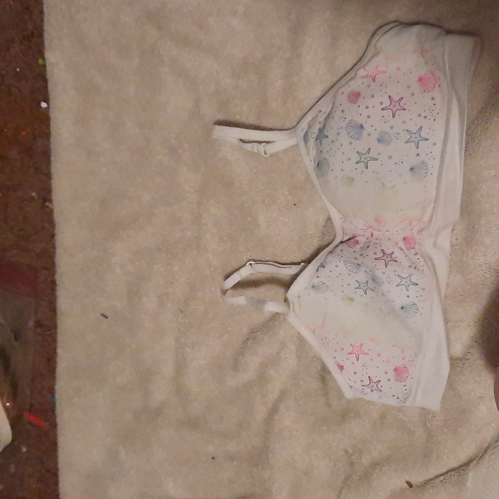 Bras - Picture 5 of 16
